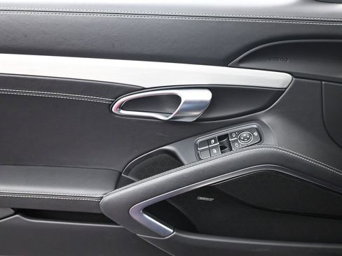 Used 2019 Porsche 911 Targa 4S image 13