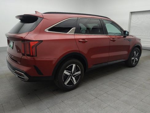 Used 2021 Kia Sorento S w/ Panoramic Sunroof Package image 9