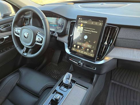 New 2026 Volvo XC90 B6 Ultra w/ Protection Package AWD/4WD image 10