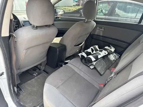 Used 2012 Nissan Sentra 2.0 SR w/ Special Edition Pkg FWD image 24