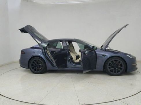 Used 2022 Tesla Model S Base image 71