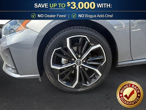 Used 2024 Nissan Altima 2.5 SR image 13