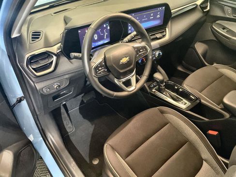 Used 2024 Chevrolet TrailBlazer LT w/ LT Cold Weather Package image 10