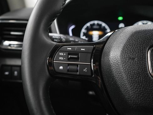 Used 2025 Honda Pilot Touring image 25