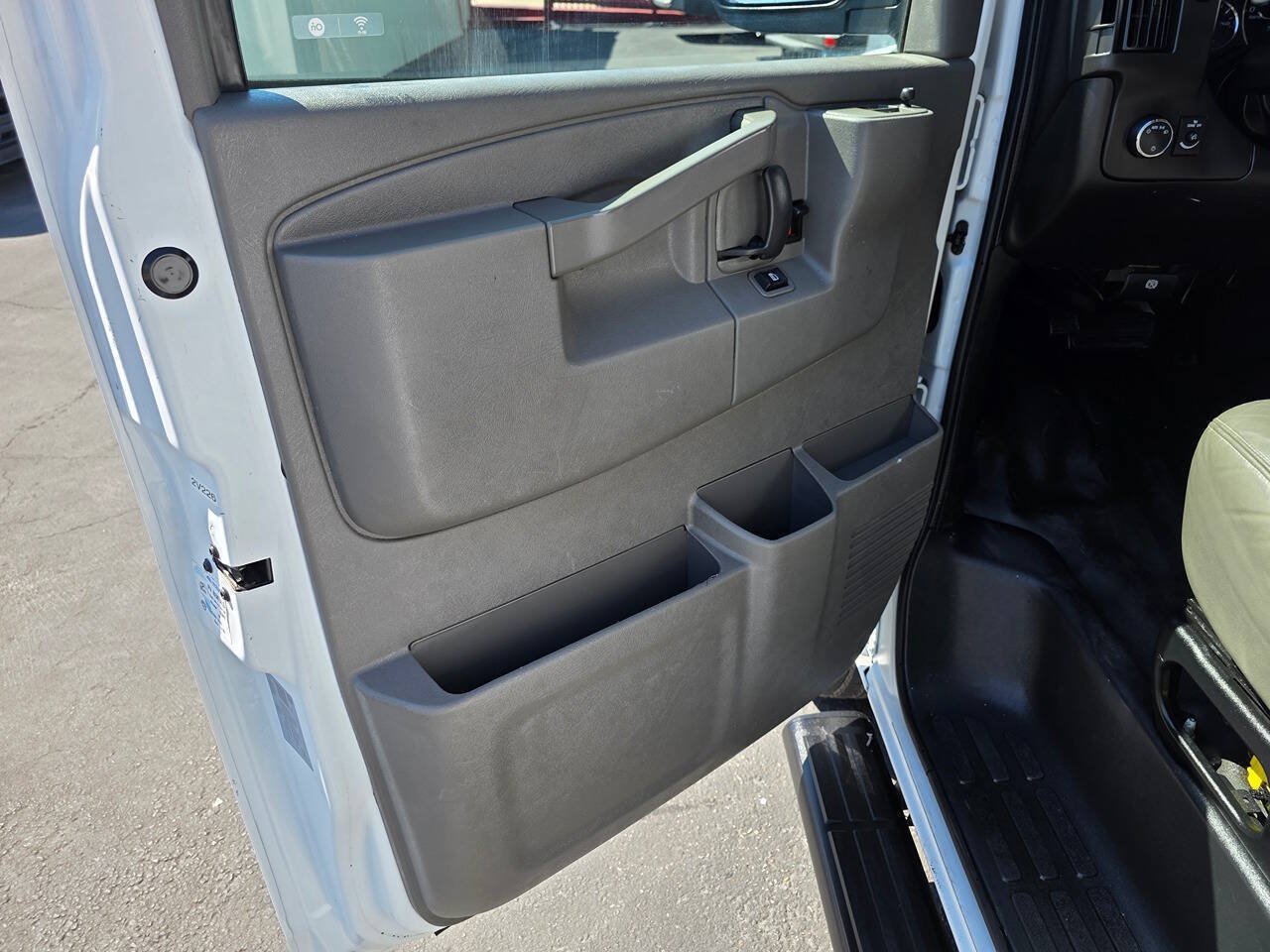 Used 2022 Chevrolet Express 3500 LS RWD image 23