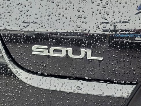 Certified 2023 Kia Soul EX image 10
