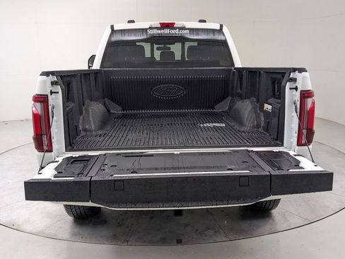 Certified 2025 Ford F150 Platinum w/ FX4 Off-Road Package AWD/4WD image 8