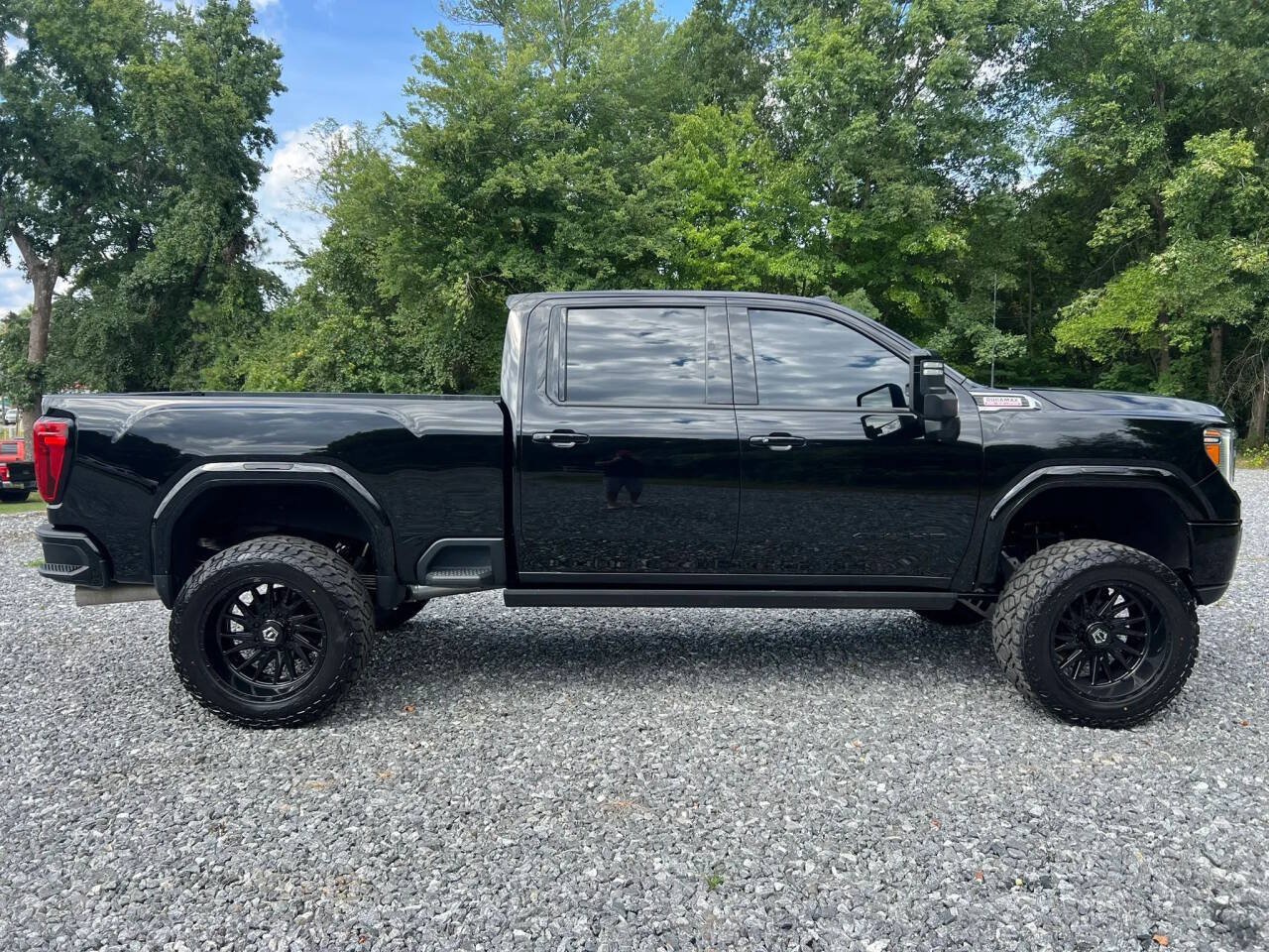 Used 2022 GMC Sierra 2500 AT4 w/ AT4 Premium Plus Package AWD/4WD image 9