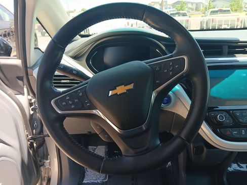 Used 2018 Chevrolet Bolt Premier w/ Driver Confidence II Package FWD image 14