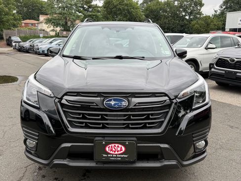 Certified 2023 Subaru Forester Limited AWD/4WD image 3