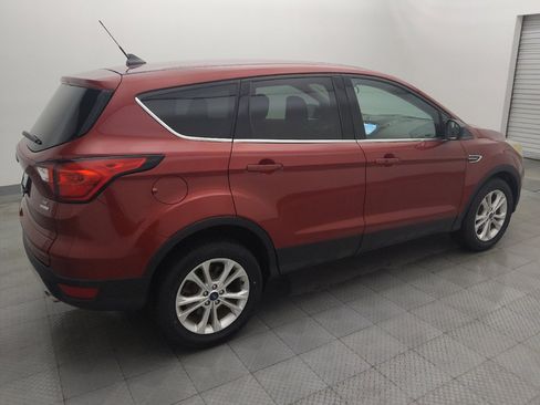Used 2019 Ford Escape SE FWD image 10