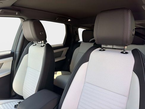 New 2026 Land Rover Discovery Sport Landmark AWD/4WD image 19
