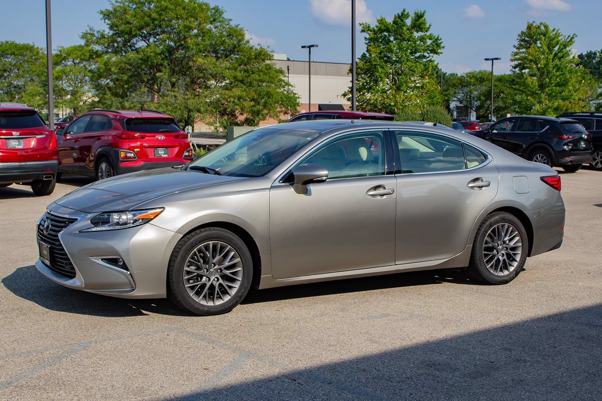 Used 2018 Lexus ES 350 w/ Luxury Package w/ Premier Package FWD image 4