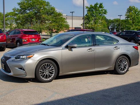 Used 2018 Lexus ES 350 w/ Premier Package FWD image 4