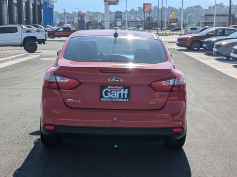 Used 2012 Ford Focus SEL FWD image 7