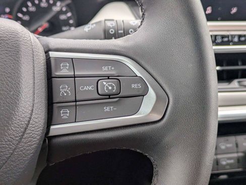 Certified 2025 Jeep Compass Limited AWD/4WD image 29