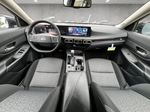 New 2026 Nissan Sentra SV w/ SV Convenience Package FWD image 20