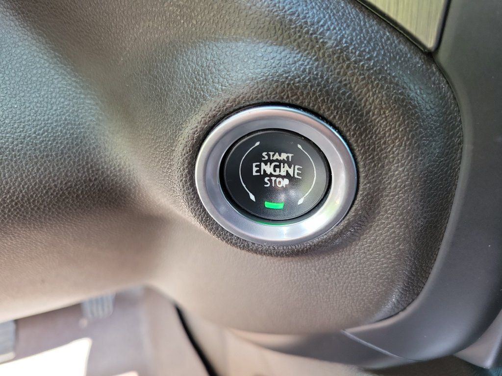 Used 2019 GMC Sierra 1500 Denali w/ Denali Ultimate Package AWD/4WD image 30