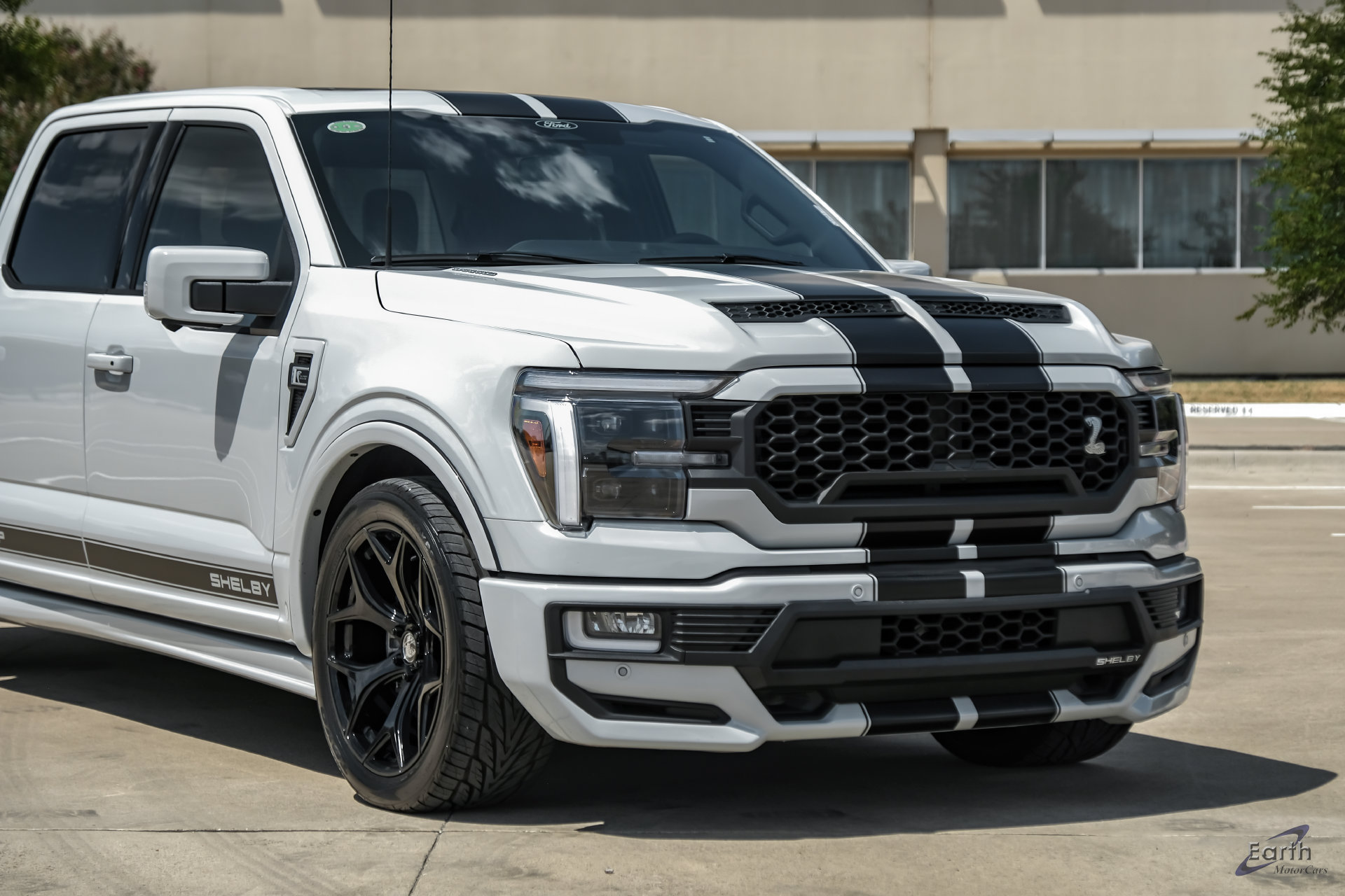 Used 2025 Ford F150 Lariat w/ Equipment Group 502A High AWD/4WD image 26