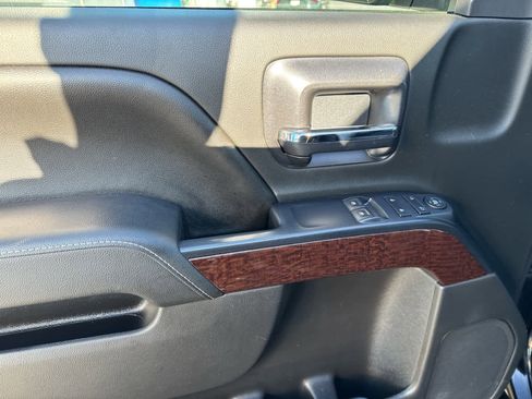 Used 2015 GMC Sierra 2500 SLE w/ SLE Preferred Package image 18