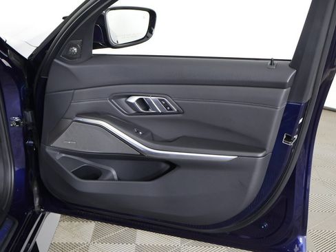 Used 2023 BMW M3 image 26