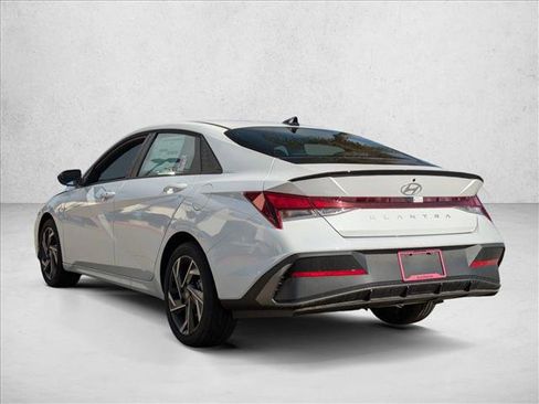 Used 2025 Hyundai Elantra Sport w/ Cargo Package image 9