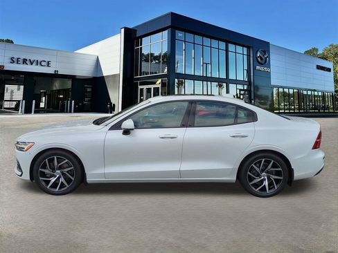 Used 2020 Volvo S60 T5 Momentum FWD image 7