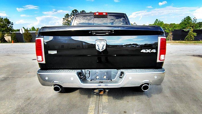 Used 2015 RAM 1500 Laramie w/ Convenience Group AWD/4WD image 8