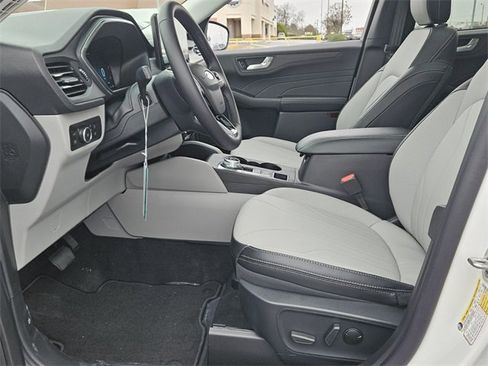 New 2026 Ford Escape SE w/ PHEV Premium Package image 11