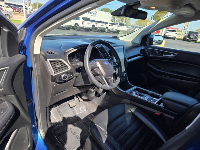 Used 2024 Ford Edge SEL w/ Convenience Package AWD/4WD image 2