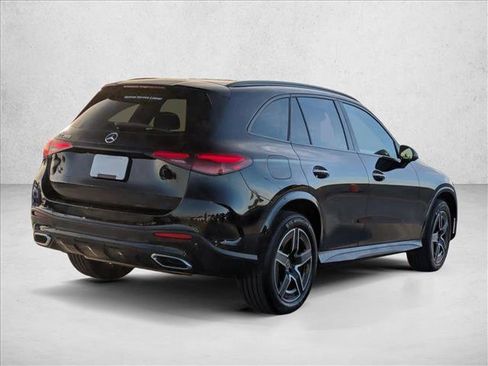 Certified 2025 Mercedes-Benz GLC 300 image 8