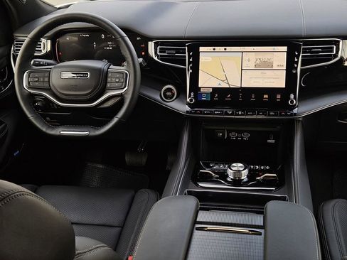 New 2026 Jeep Grand Wagoneer Summit image 33