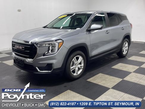 Used 2024 GMC Terrain SLE AWD/4WD image 1