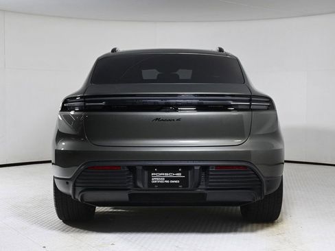 Certified 2025 Porsche Macan 4 Electric image 6