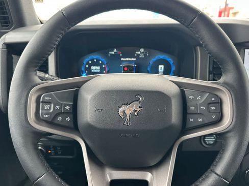 New 2025 Ford Bronco Badlands w/ Sasquatch Package image 25