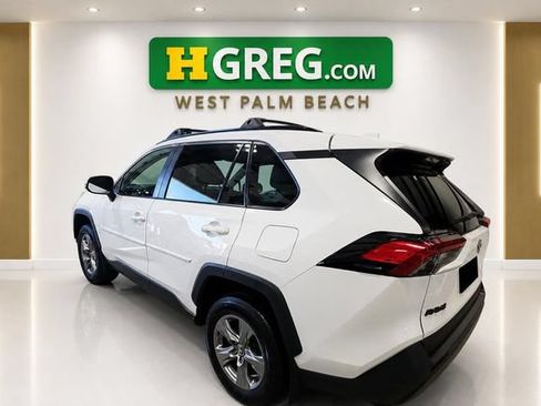 Used 2022 Toyota RAV4 XLE w/ Convenience Package AWD/4WD image 2