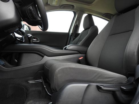 Used 2022 Honda HR-V EX image 15