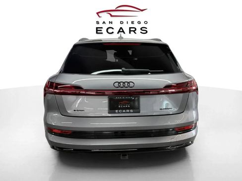 Used 2022 Audi e-tron Premium Plus image 6
