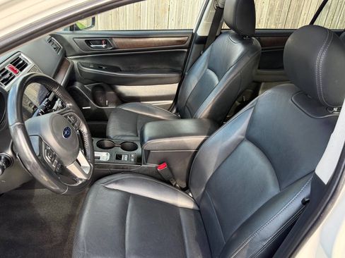Used 2016 Subaru Outback 3.6R Limited image 10