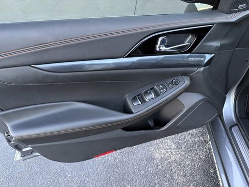 Used 2021 Nissan Maxima SR w/ Sport Mat Group image 9