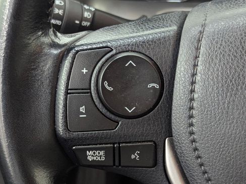 Used 2017 Toyota RAV4 Limited image 16