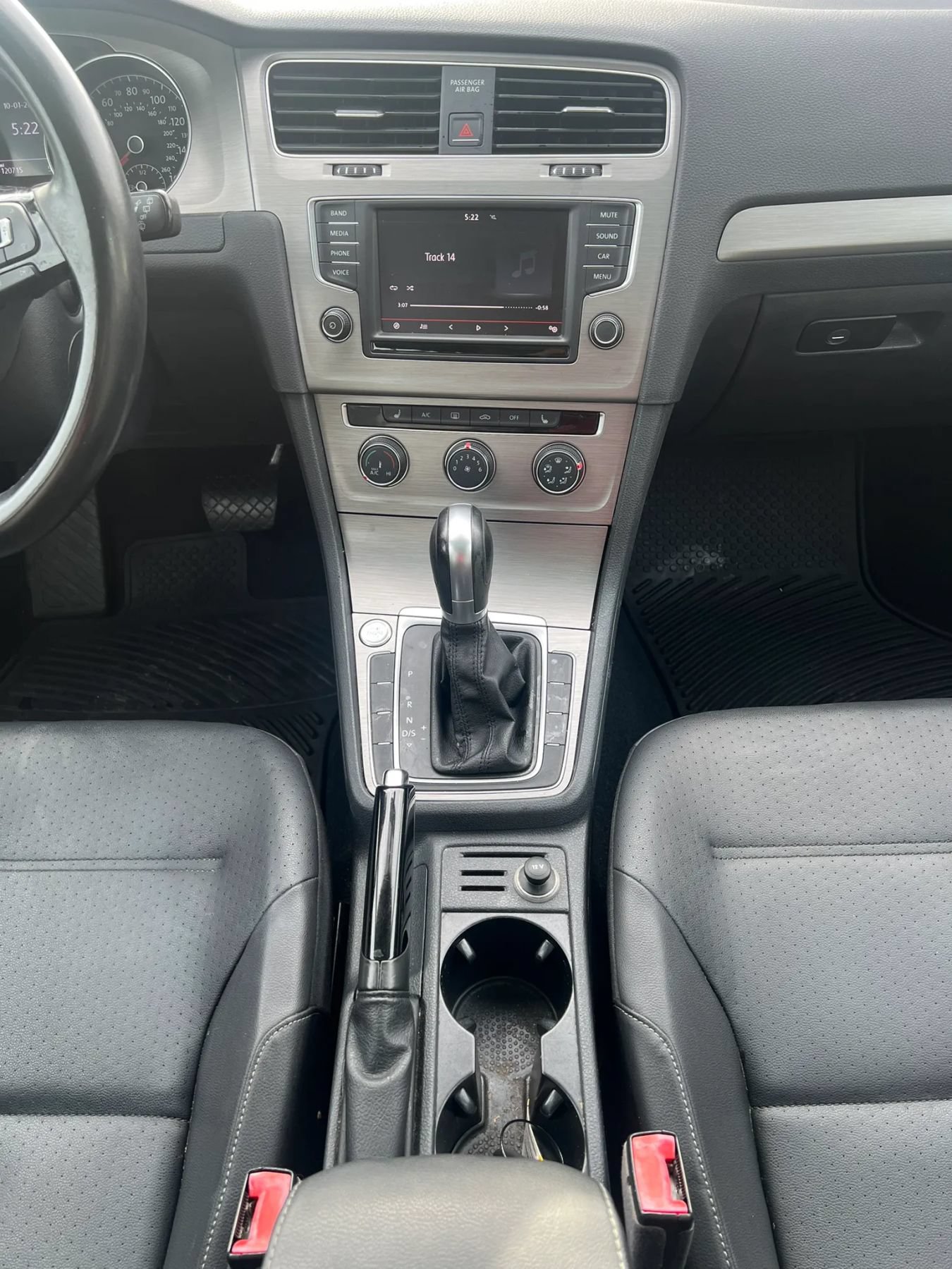 Used 2016 Volkswagen Golf Limited Edition FWD image 12