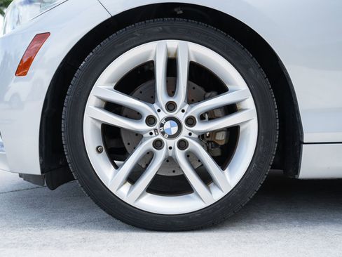 Used 2017 BMW 230i Coupe image 33