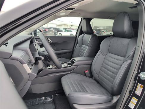 New 2026 Mitsubishi Outlander SE image 12