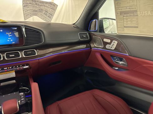 New 2026 Mercedes-Benz GLS 63 AMG 4MATIC image 28