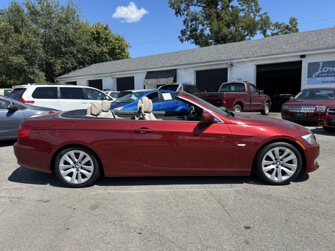 Used 2012 BMW 328i Convertible image 5