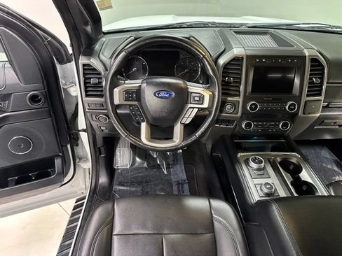 Used 2021 Ford Expedition XLT AWD/4WD image 17