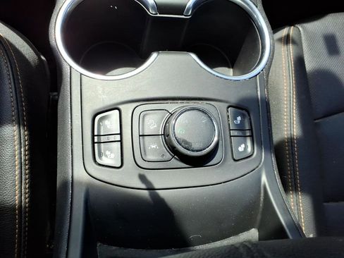 Used 2020 GMC Terrain SLT w/ Preferred Package AWD/4WD image 14