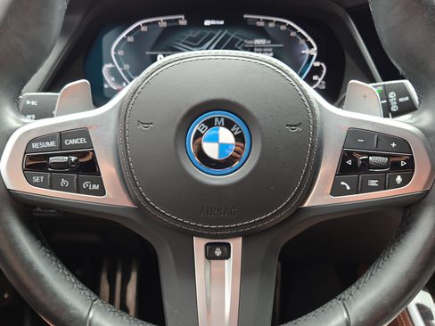 Used 2023 BMW X5 xDrive45e w/ Executive Package AWD/4WD image 30
