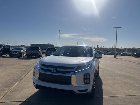 Used 2024 Mitsubishi Outlander Sport ES image 5